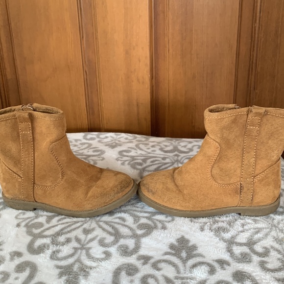 Girl Booties Toddler/Small Girl Size 8 - Picture 4 of 6